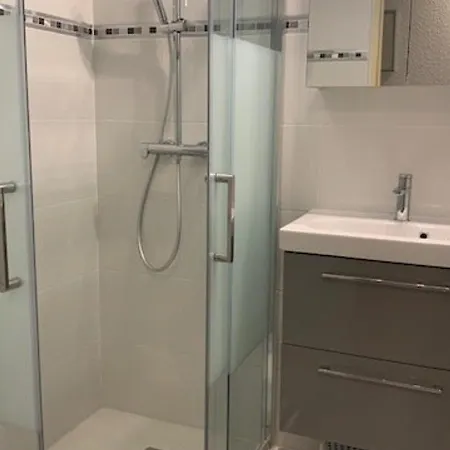 Superbe T3 Avec Piscine, Tennis, Parking Près De La Pour 6 Pers, Terrasse Au Rdc - Fr-1-607-2 *